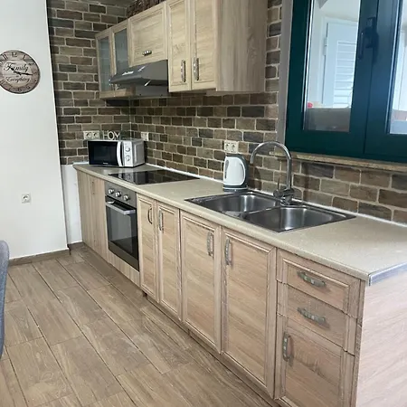 Oasis 3 Apartment Kalithies