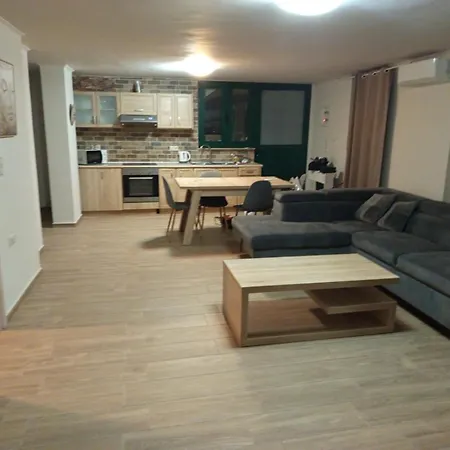 Apartment Oasis 3 Kalithies