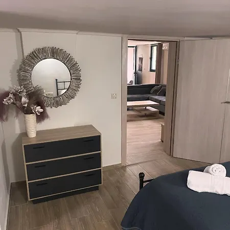 Apartment Oasis 3